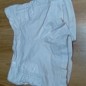 Woman's shorts